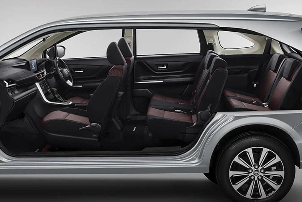 TOYOTA AVANZA - Gris