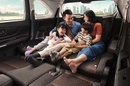 TOYOTA AVANZA - Blanco