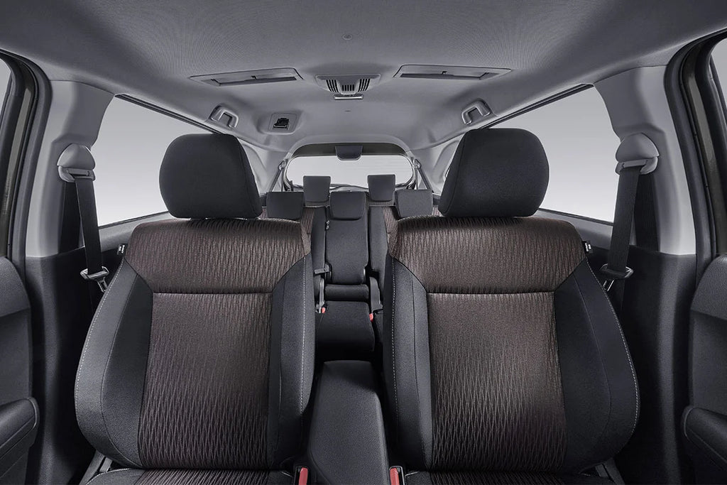 TOYOTA AVANZA - Blanco